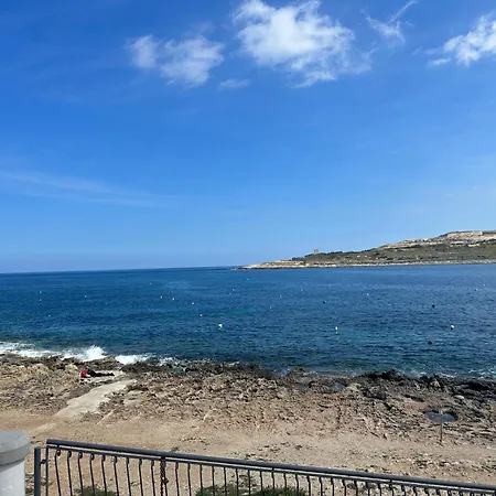 Apartment Seafront Beachroom
