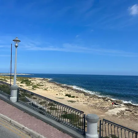 Seafront Beachroom